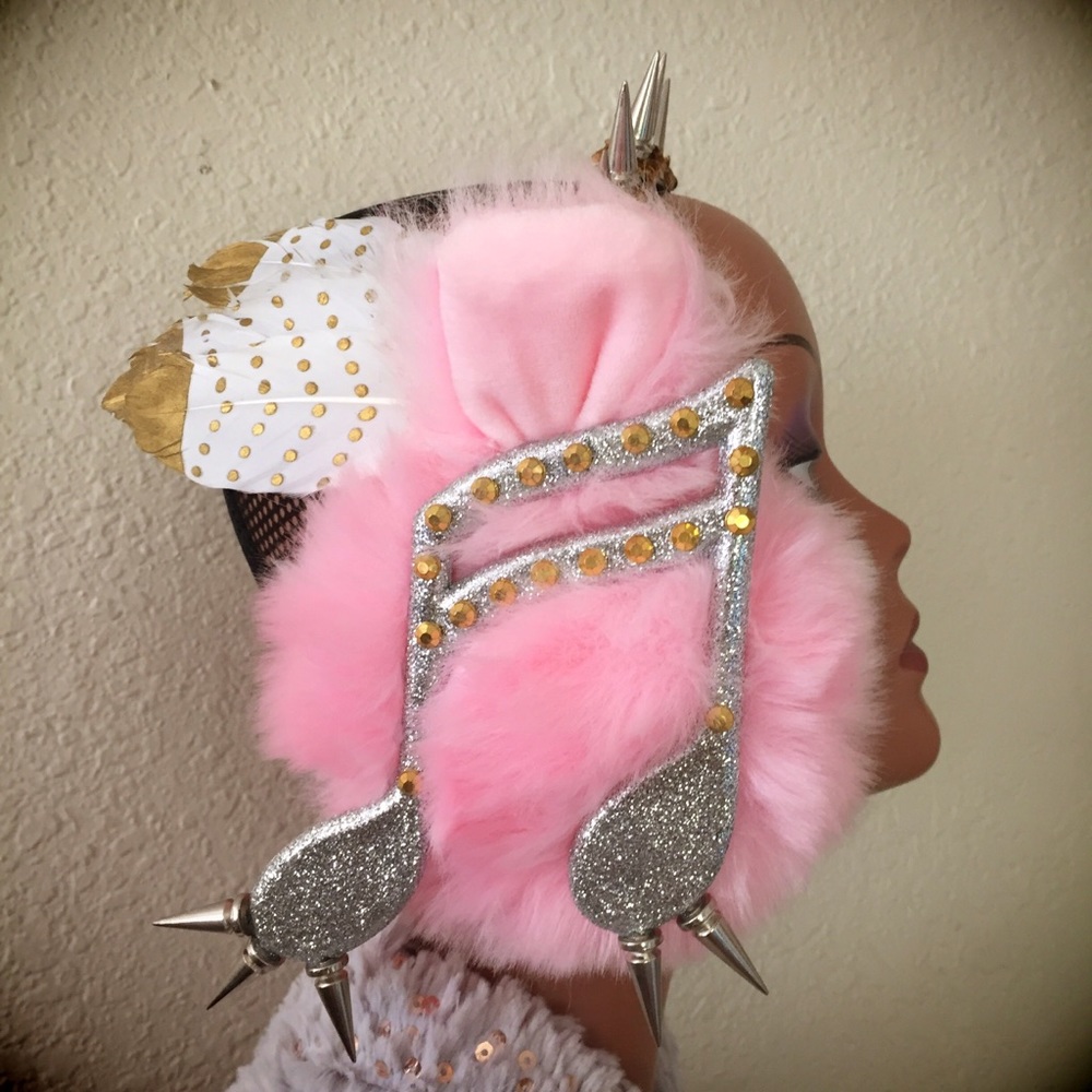 GuiltyMeasures “Peggysus” One Of A Kind FunMuffs - Picture 4 of 5